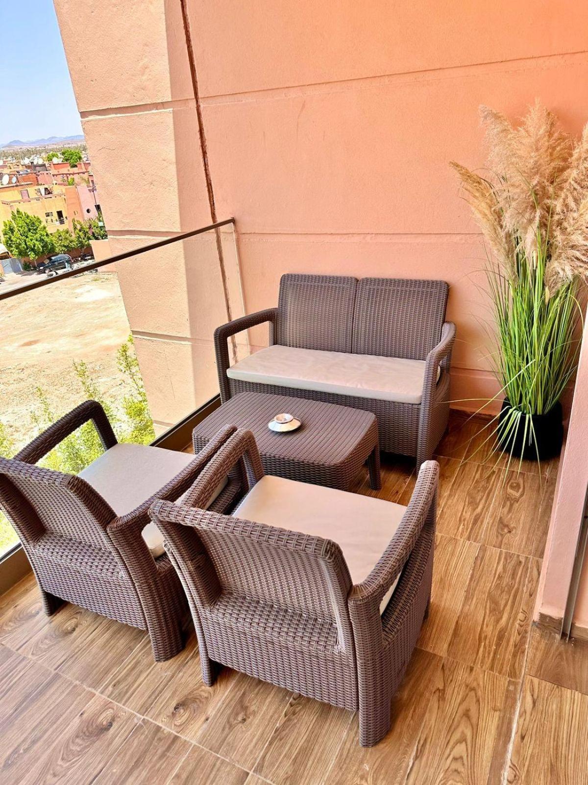 Appartement Luxueux Avec Piscine 10 Minutes Du Centre Ville Marrakesh Bagian luar foto