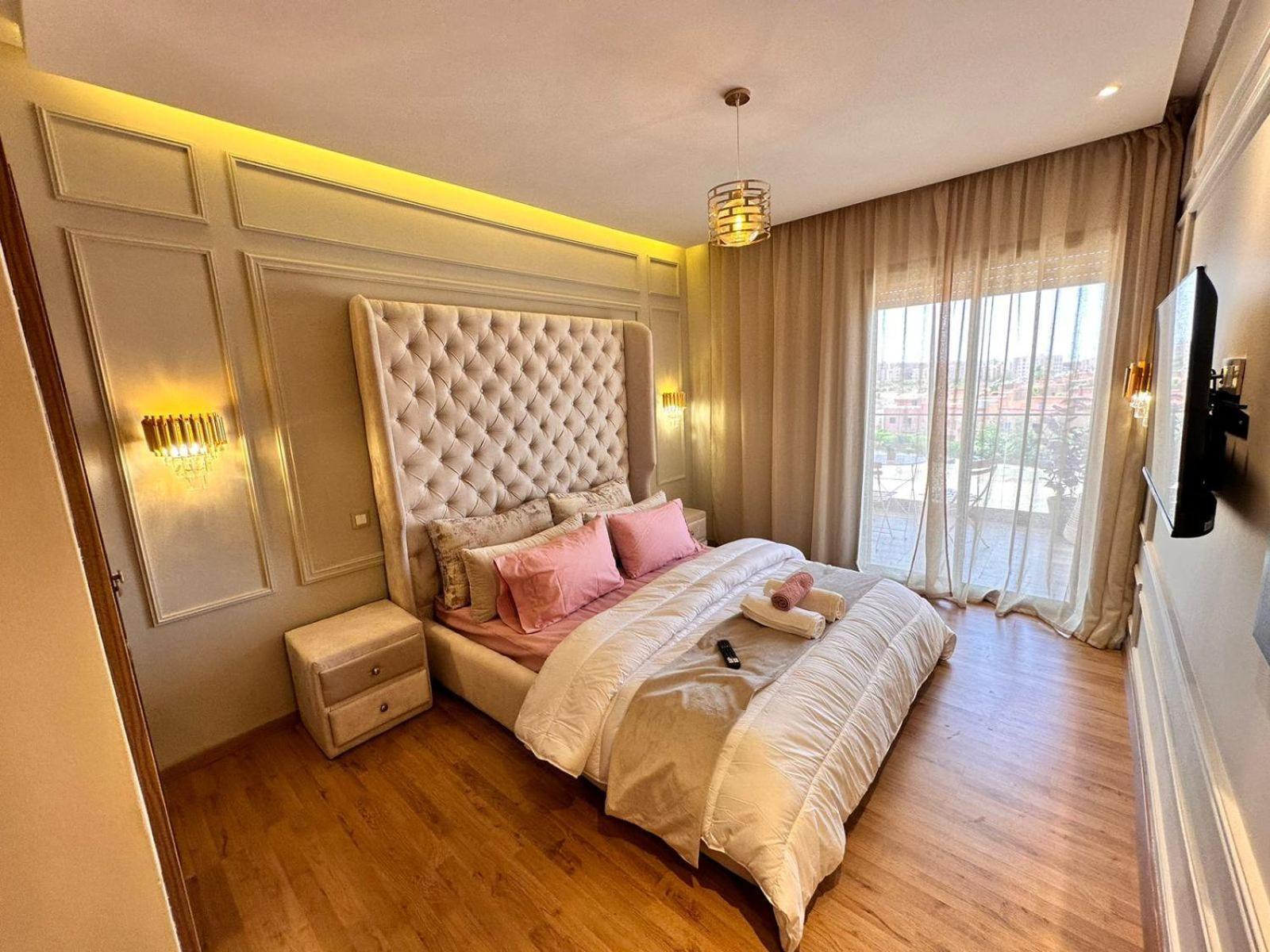 Appartement Luxueux Avec Piscine 10 Minutes Du Centre Ville Marrakesh Bagian luar foto