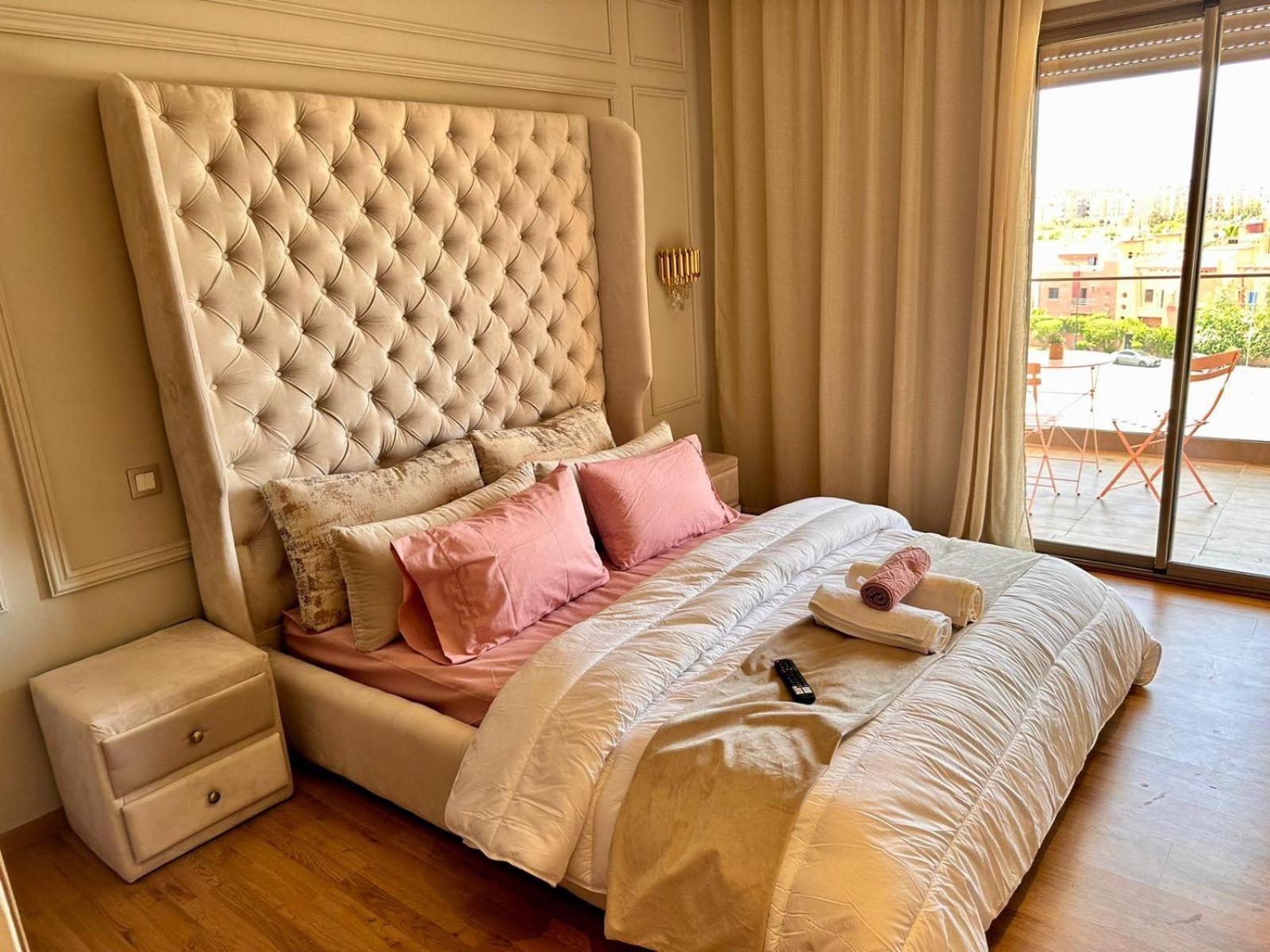 Appartement Luxueux Avec Piscine 10 Minutes Du Centre Ville Marrakesh Bagian luar foto