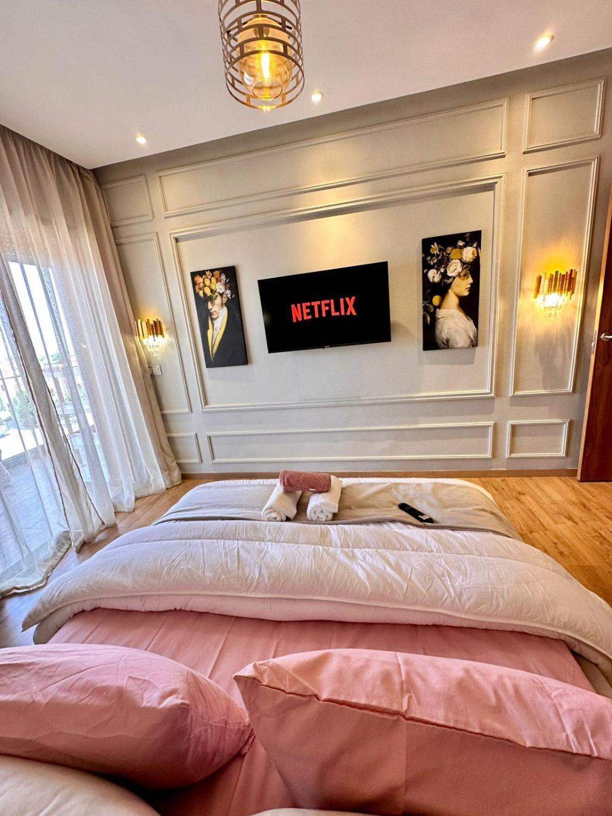 Appartement Luxueux Avec Piscine 10 Minutes Du Centre Ville Marrakesh Bagian luar foto