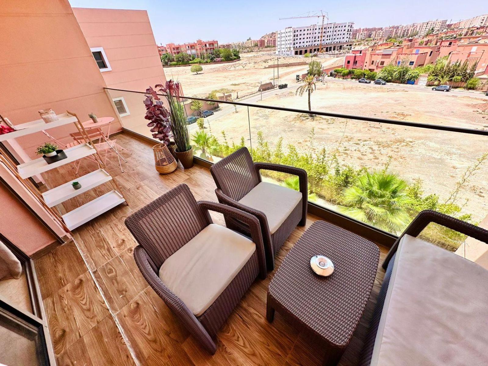 Appartement Luxueux Avec Piscine 10 Minutes Du Centre Ville Marrakesh Bagian luar foto